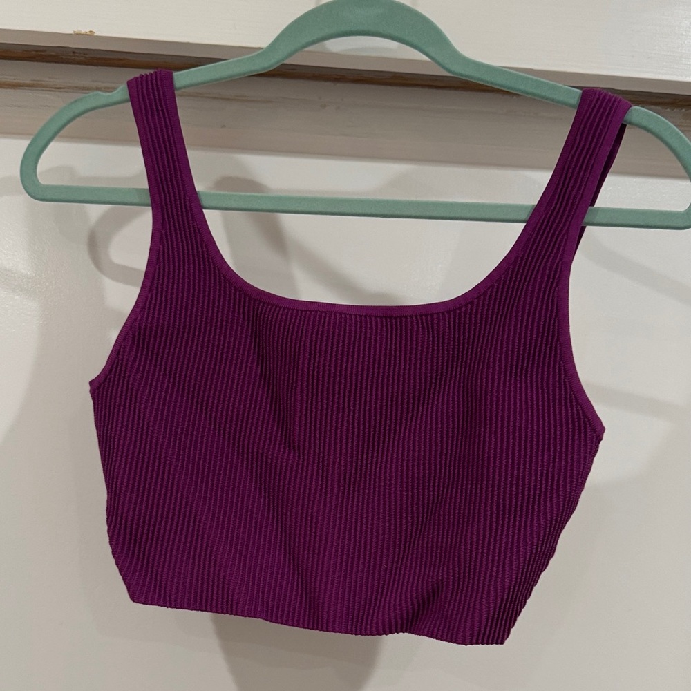 Babaton Magenta Ribbed Crop Top